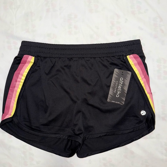 ATHLETIKA COUTURE Pants - NWT ATHLETIKA COUTURE ACTIVE SHORT SIZE XL